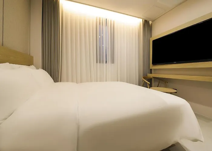 Seomyeon Nestly Hotel Busan