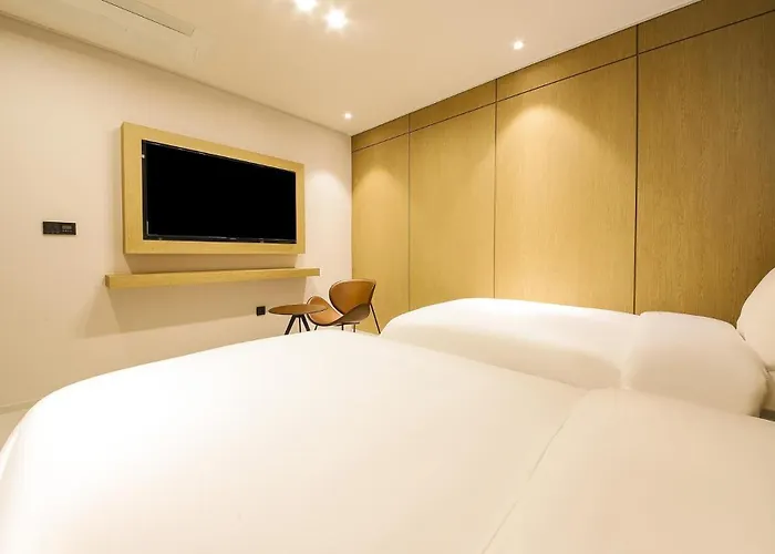 Seomyeon Nestly Hotel 3*