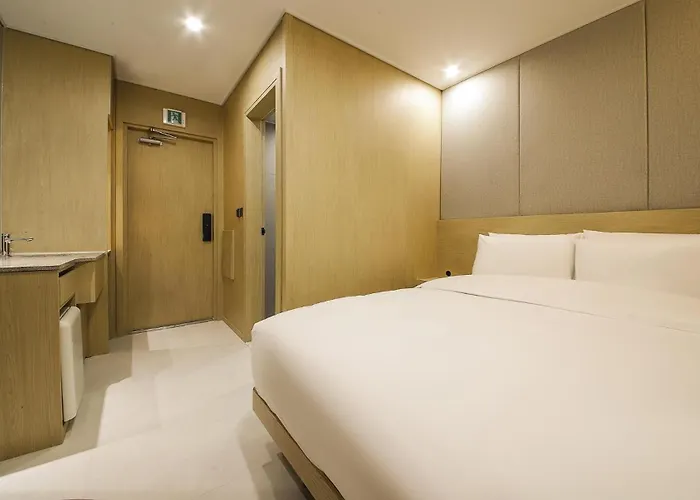 Seomyeon Nestly Hotel Busan