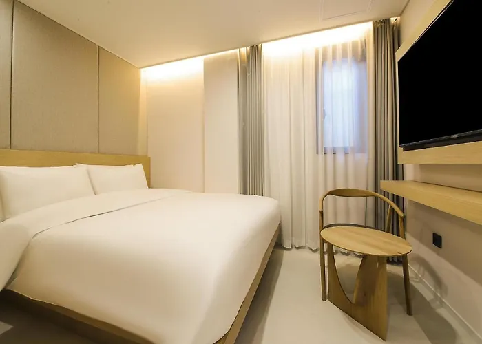 Seomyeon Nestly Hotel
