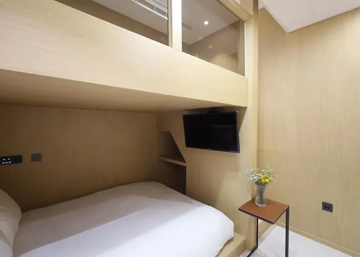 Seomyeon Nestly Hotel 3*