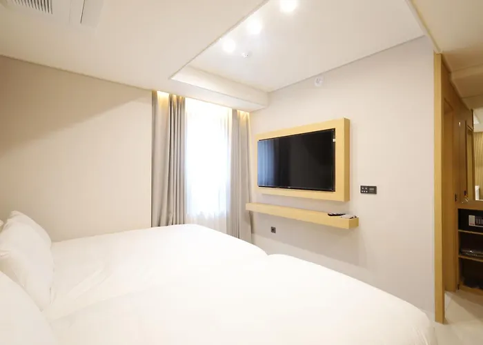 Seomyeon Nestly Hotel Busan