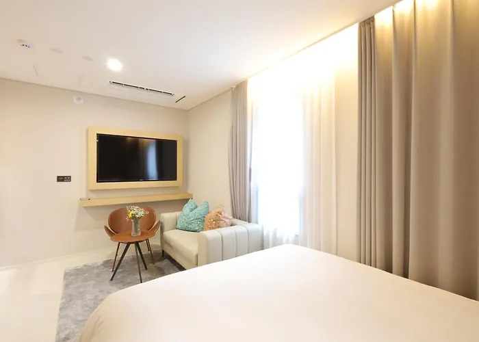Seomyeon Nestly Hotel